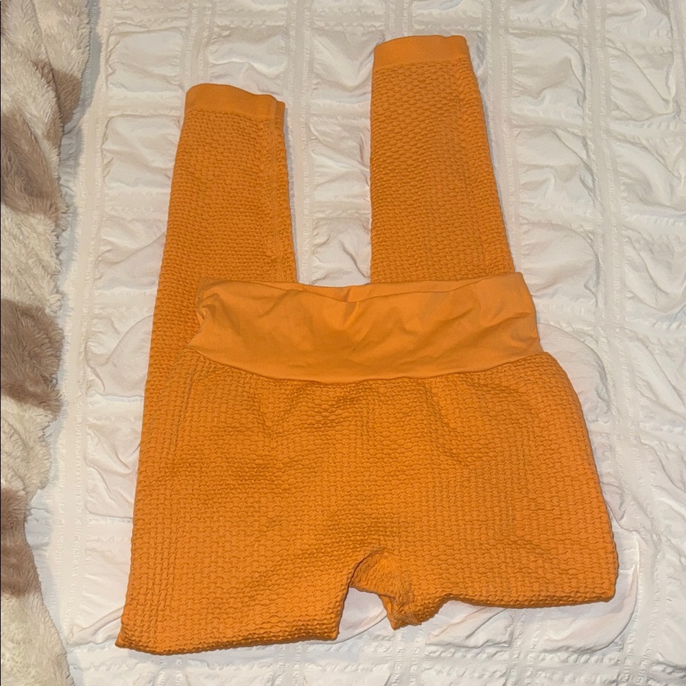 Ryderwear Orange Textured Scrunch Leggings